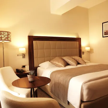 Grand 4* Superior - Terme & Wellness Lifeclass ホテル